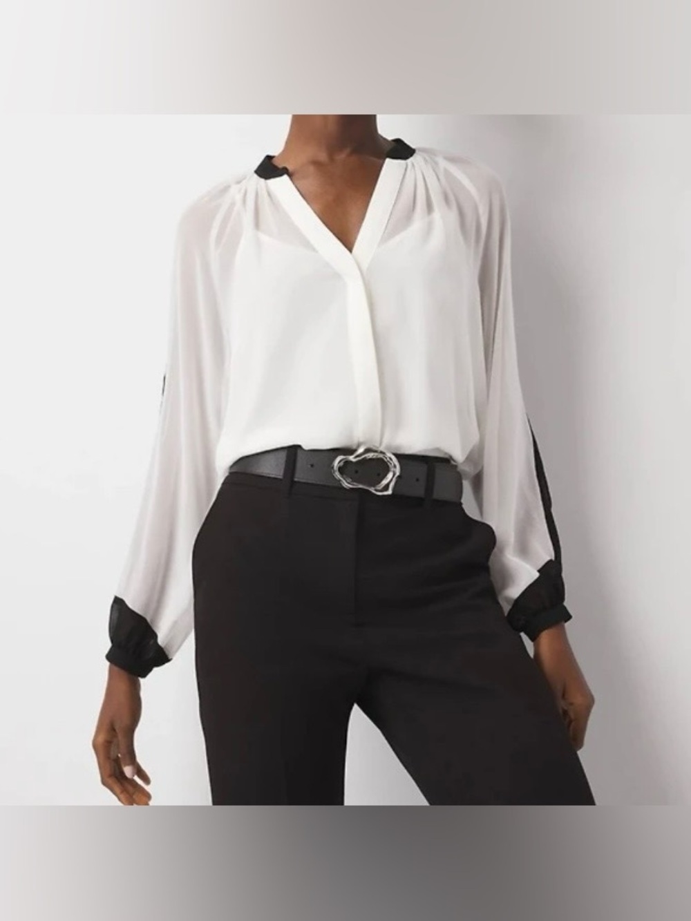 NWT White House Black Market Sheer Chiffon Colorblock Trim Blouse Size Small